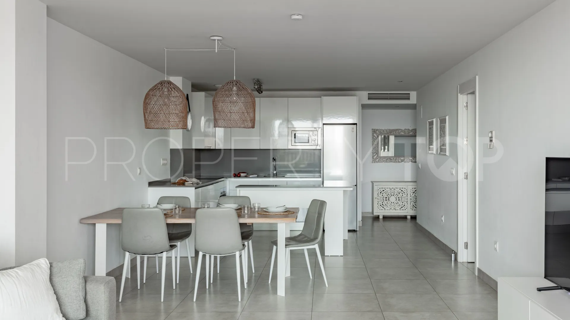 For sale Cala de Mijas ground floor apartment with 3 bedrooms