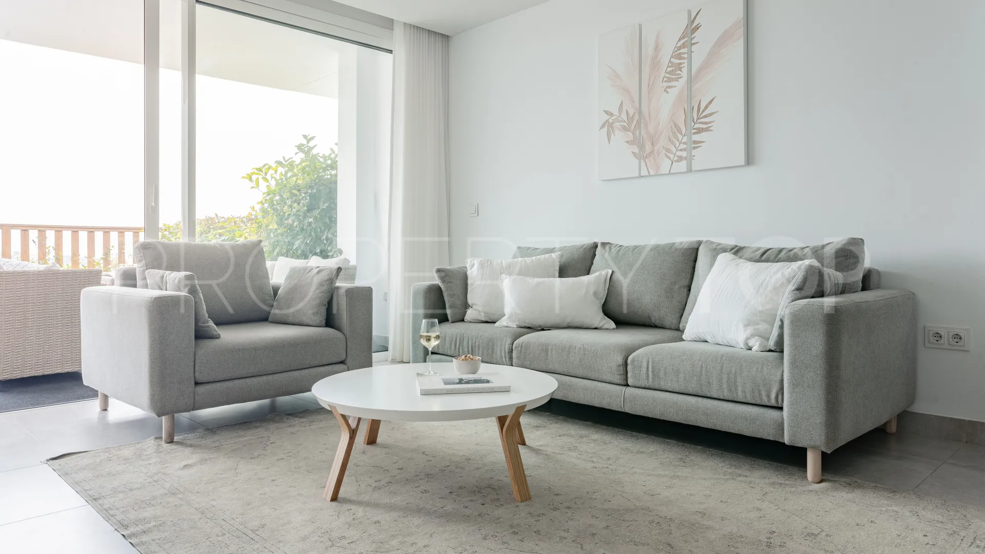 For sale Cala de Mijas ground floor apartment with 3 bedrooms