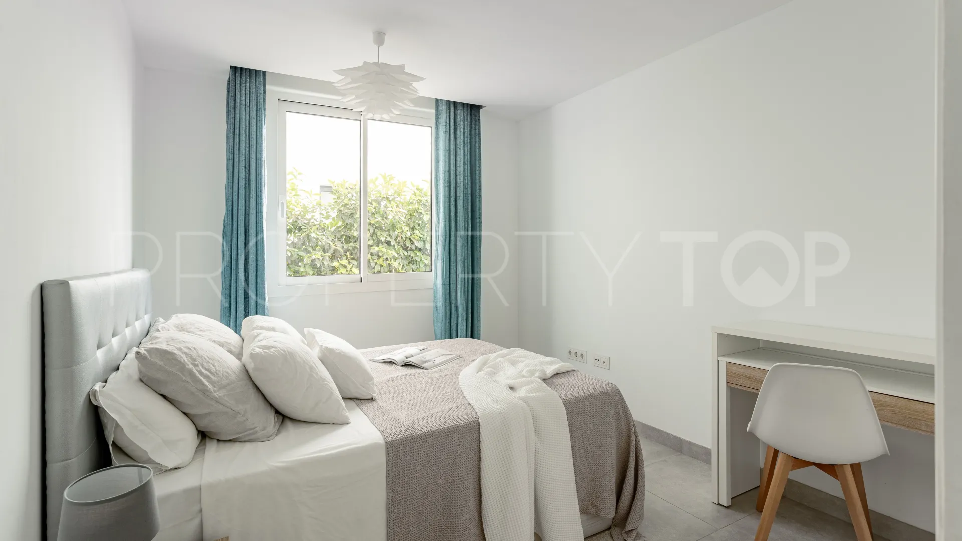 For sale Cala de Mijas ground floor apartment with 3 bedrooms