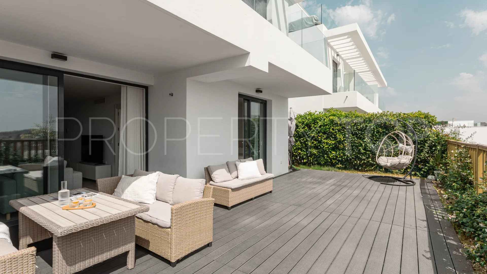 For sale Cala de Mijas ground floor apartment with 3 bedrooms