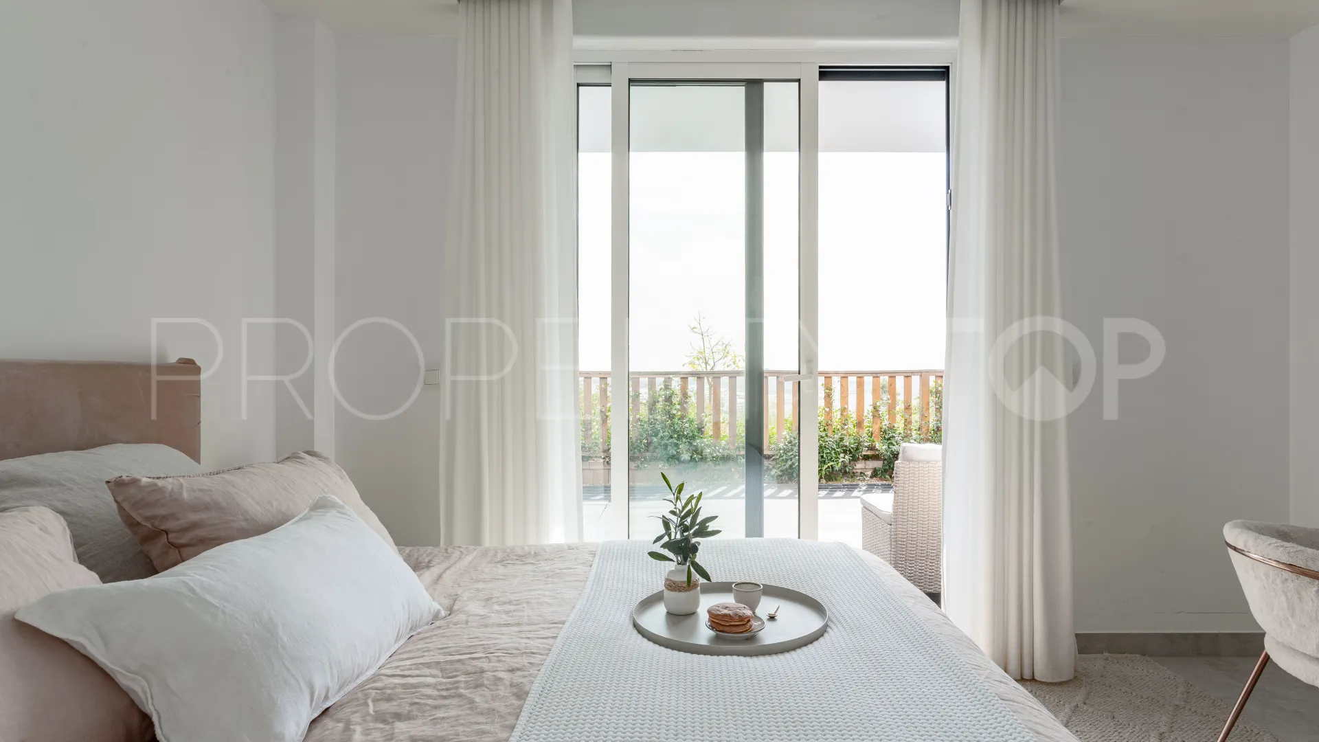 For sale Cala de Mijas ground floor apartment with 3 bedrooms