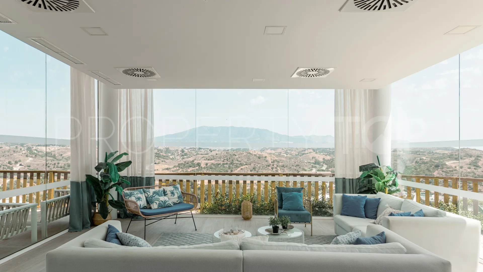 For sale Cala de Mijas ground floor apartment with 3 bedrooms