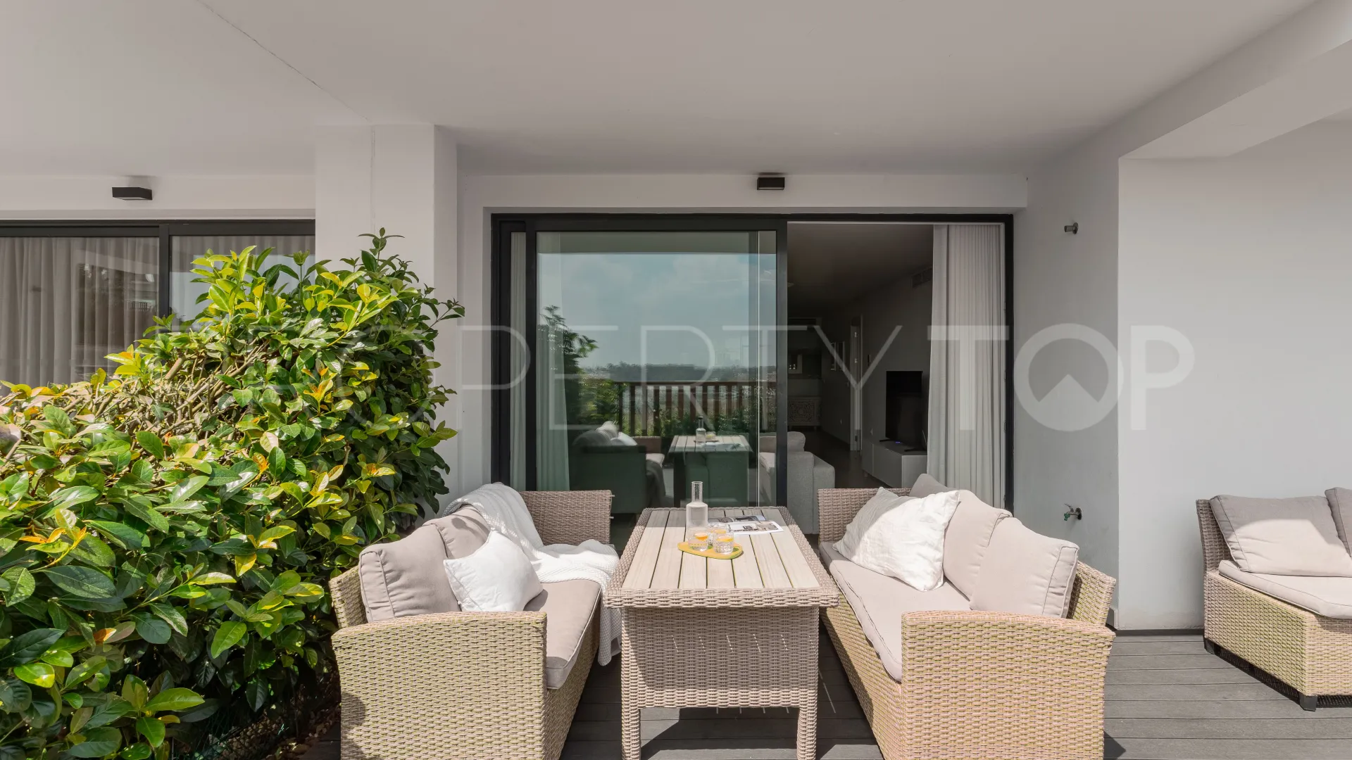 For sale Cala de Mijas ground floor apartment with 3 bedrooms