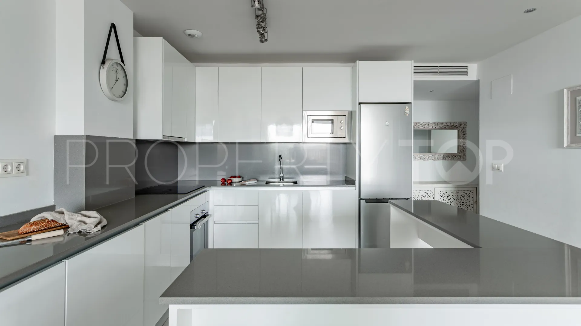For sale Cala de Mijas ground floor apartment with 3 bedrooms