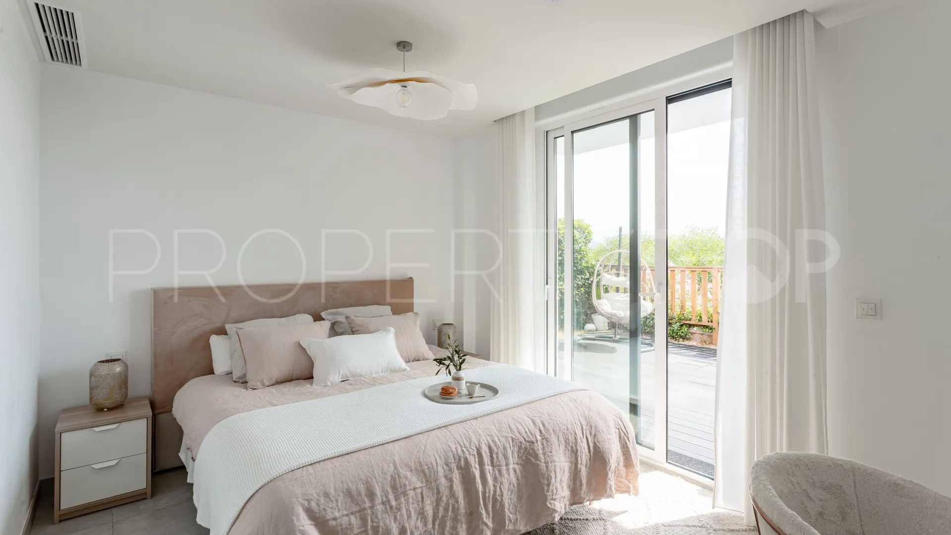 For sale Cala de Mijas ground floor apartment with 3 bedrooms