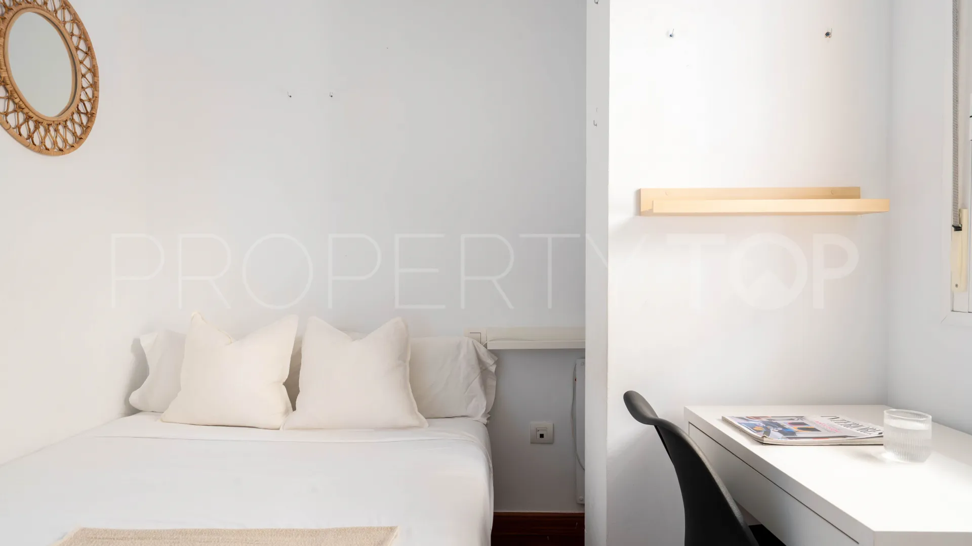 Se vende duplex en Malaga con 2 dormitorios
