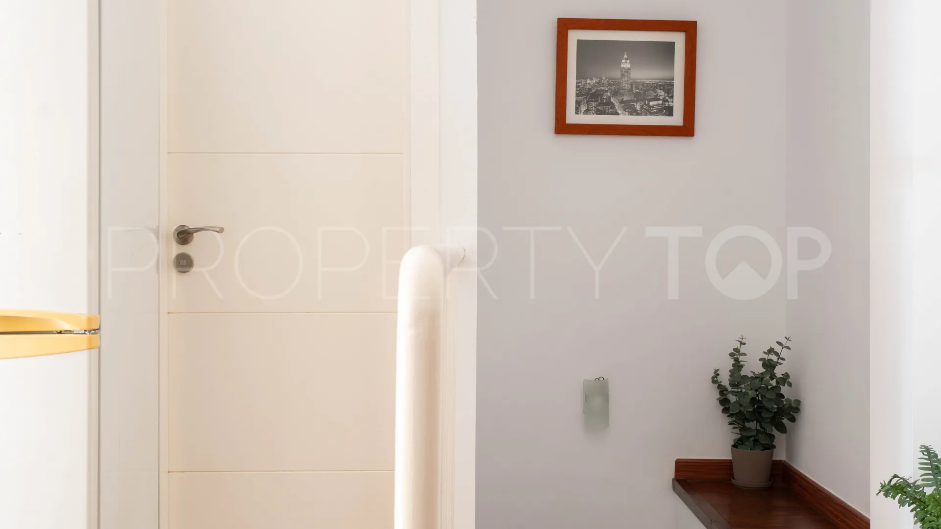 Se vende duplex en Malaga con 2 dormitorios