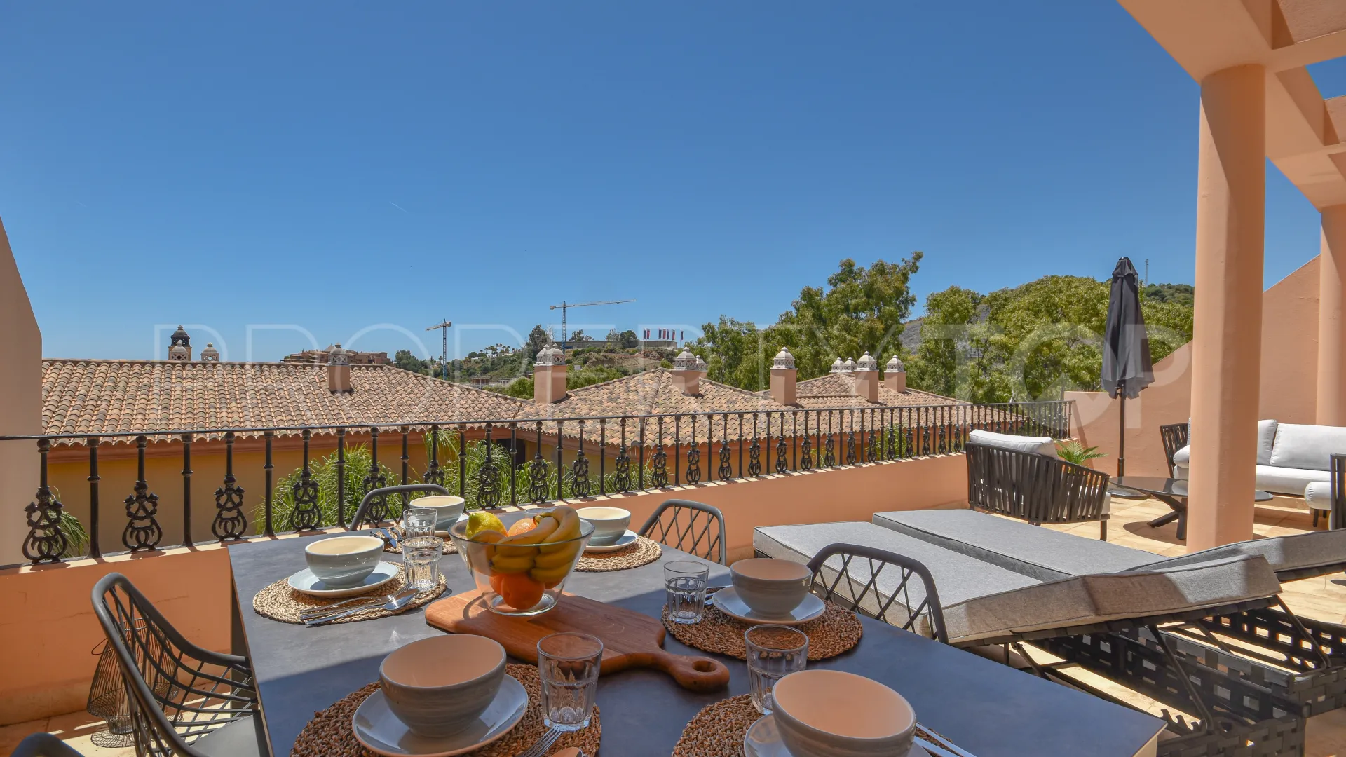 3 bedrooms duplex penthouse for sale in Vista Real