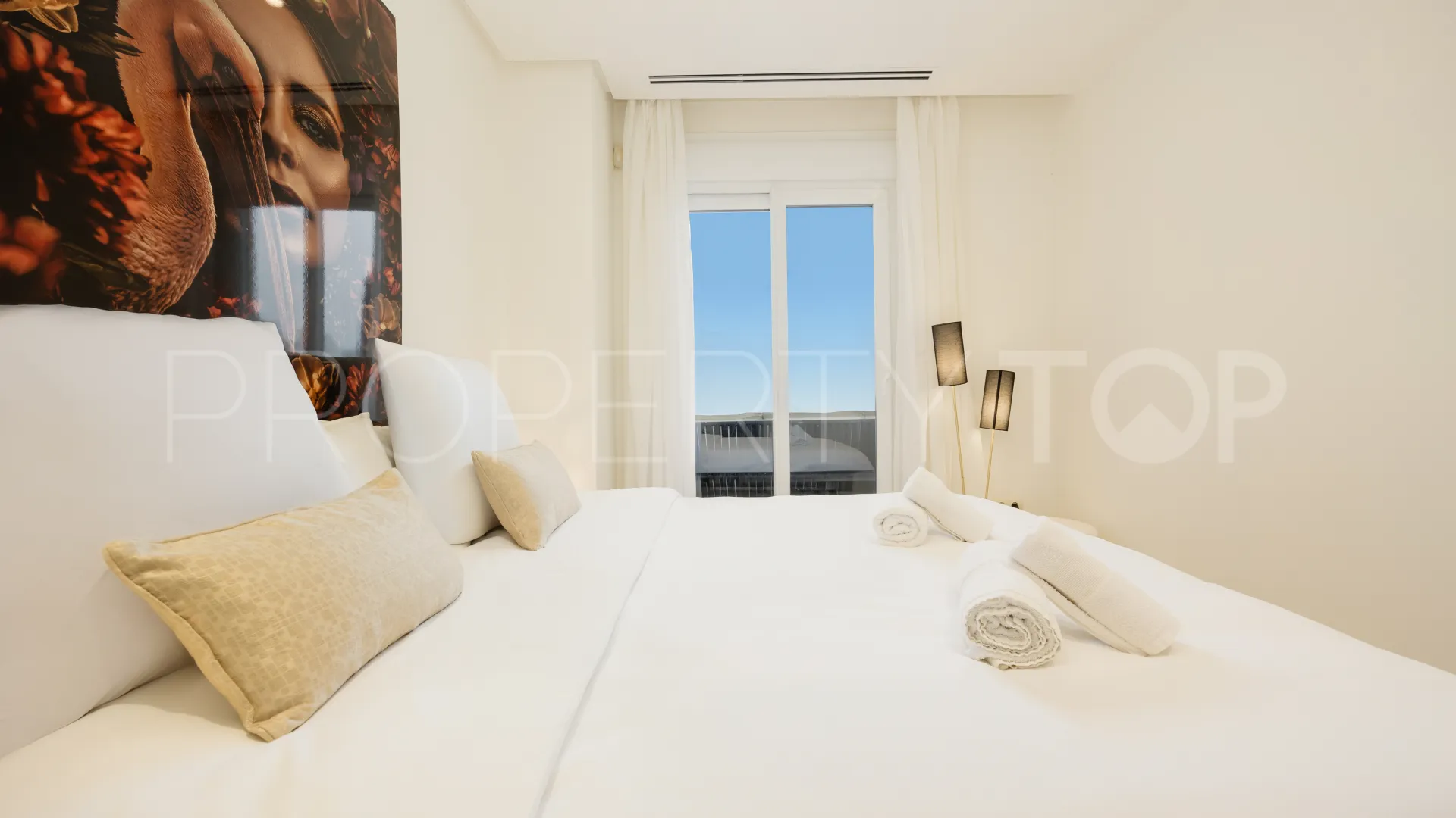 3 bedrooms duplex penthouse for sale in Vista Real