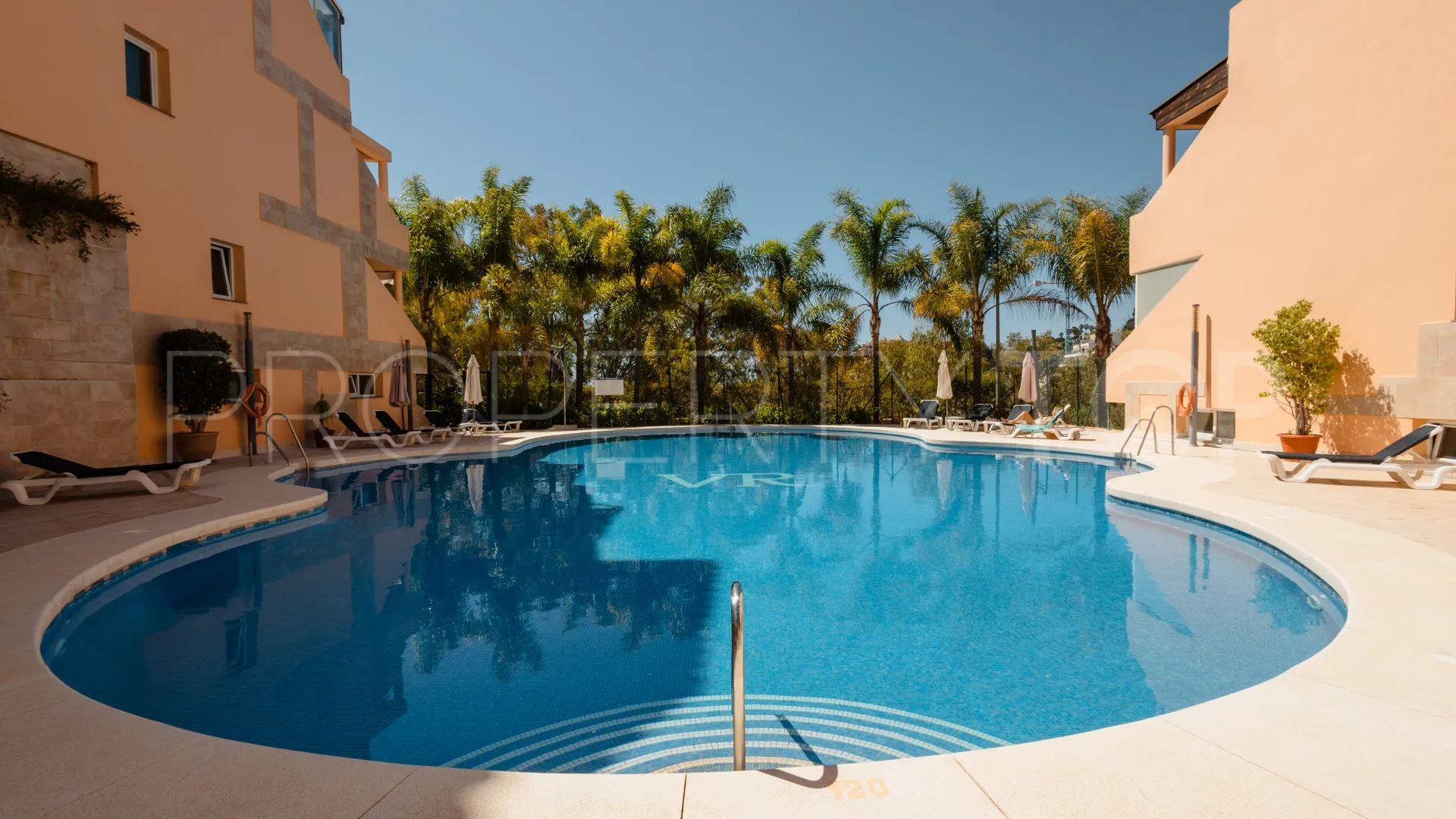 3 bedrooms duplex penthouse for sale in Vista Real