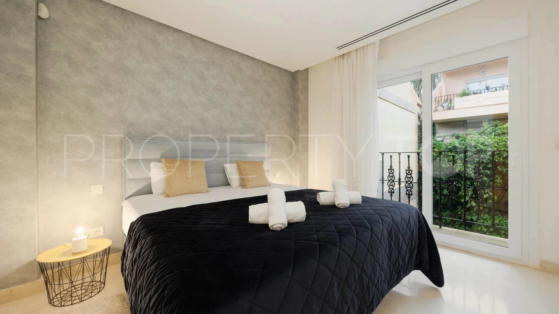 3 bedrooms duplex penthouse for sale in Vista Real