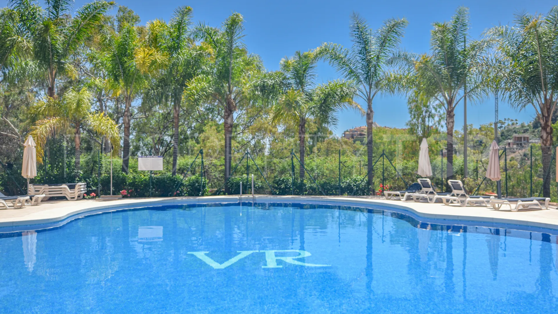 3 bedrooms duplex penthouse for sale in Vista Real