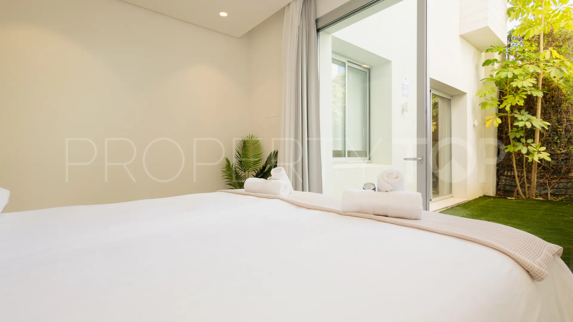 For sale Marbella Club Hills duplex
