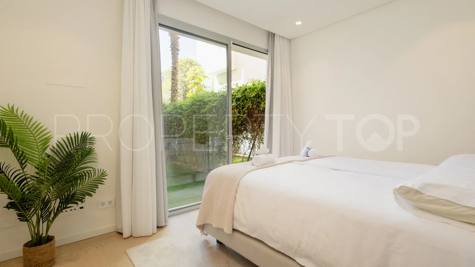 For sale Marbella Club Hills duplex