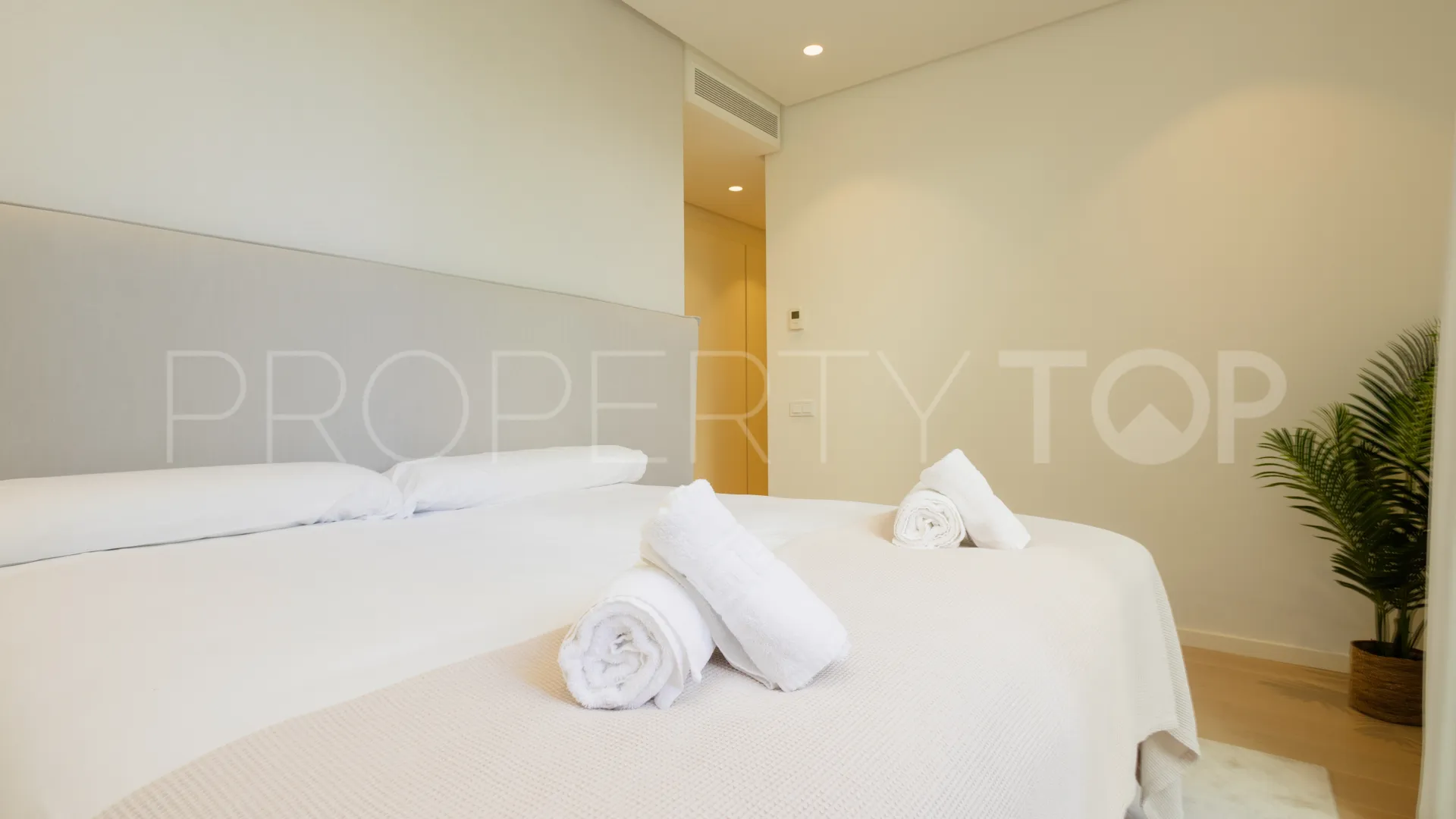 For sale Marbella Club Hills duplex