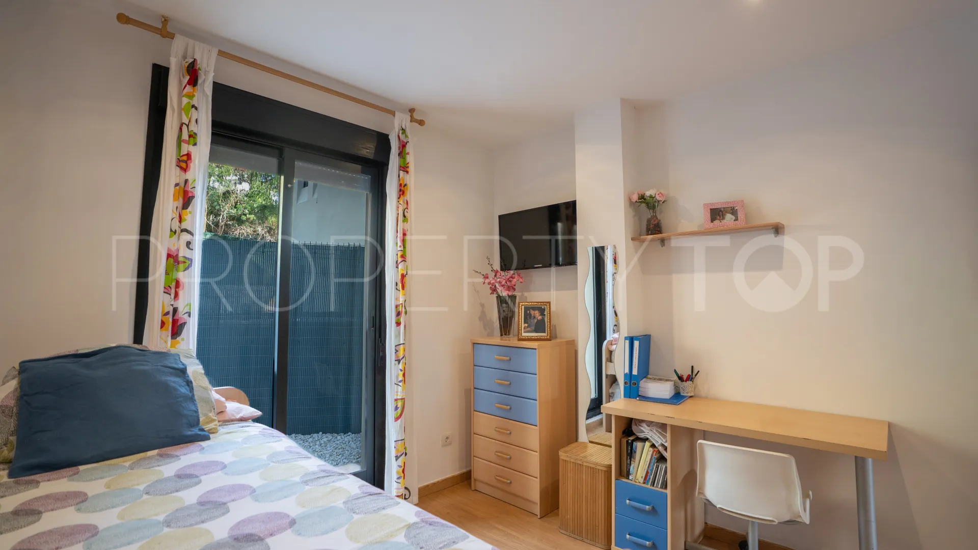 3 bedrooms apartment for sale in Estepona
