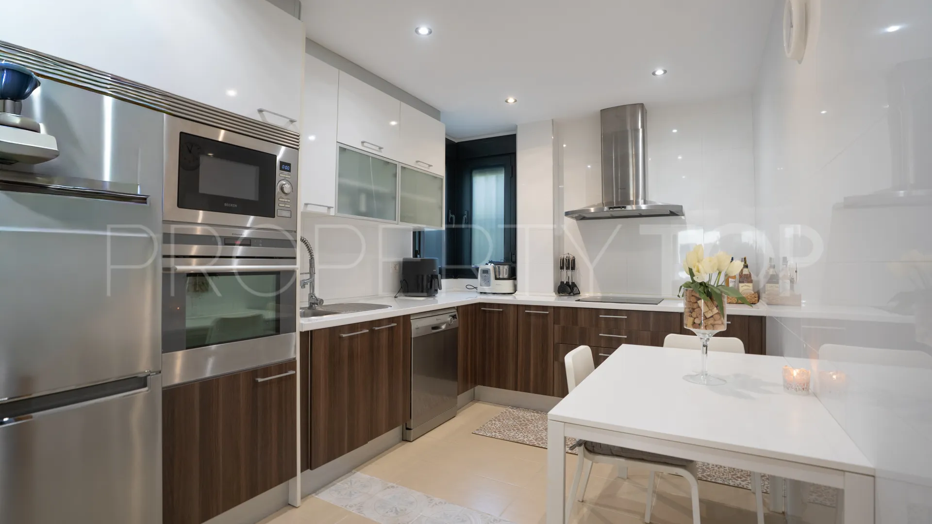 3 bedrooms apartment for sale in Estepona