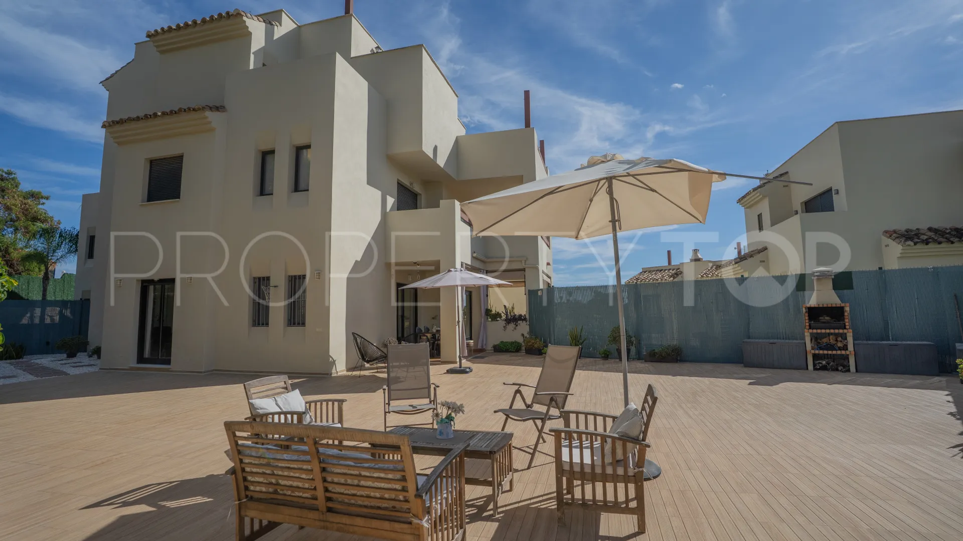 3 bedrooms apartment for sale in Estepona