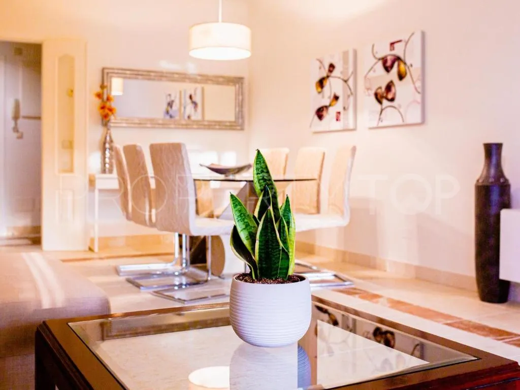 Apartamento en venta en Estepona