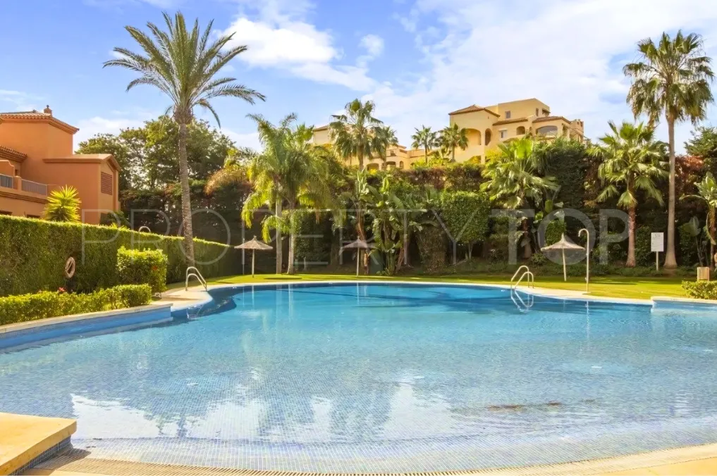 Apartamento en venta en Estepona