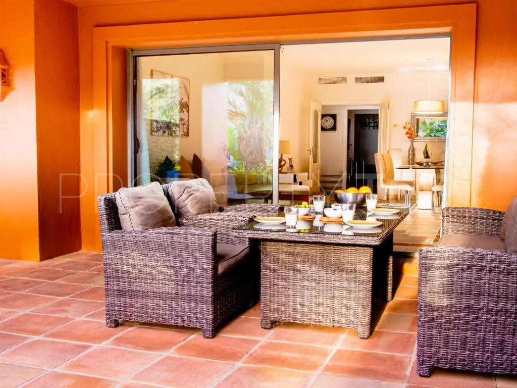 Apartamento en venta en Estepona