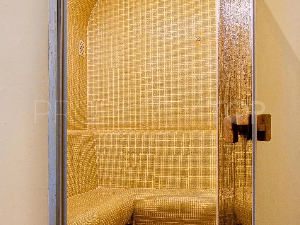 Apartamento en venta en Estepona