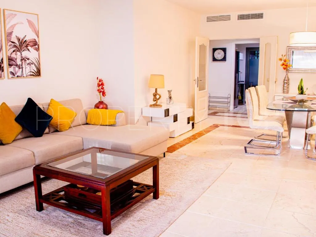 Apartamento en venta en Estepona