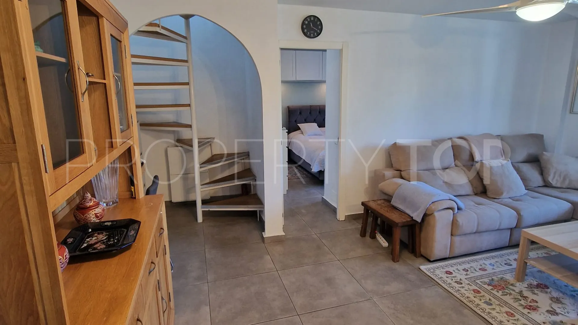 Villa for sale in Estepona