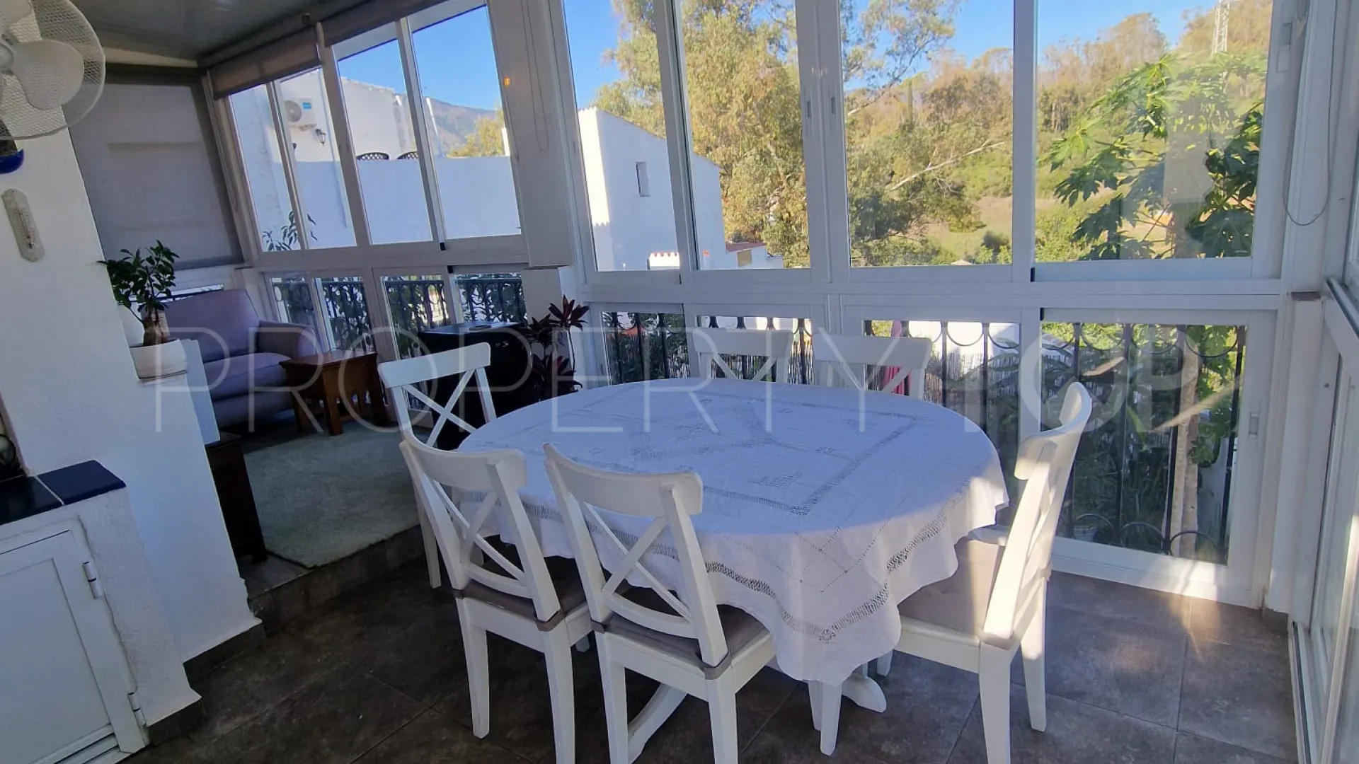 Villa for sale in Estepona