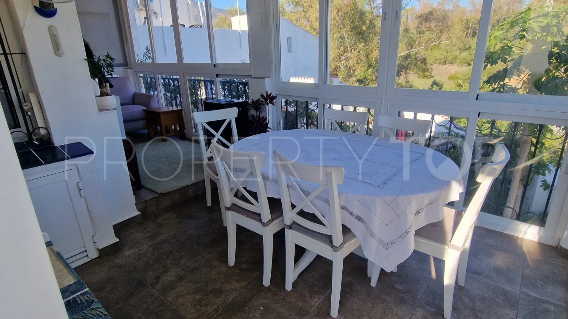 Villa for sale in Estepona