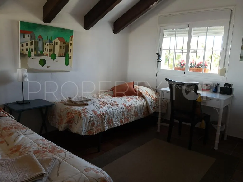 For sale finca in Estepona