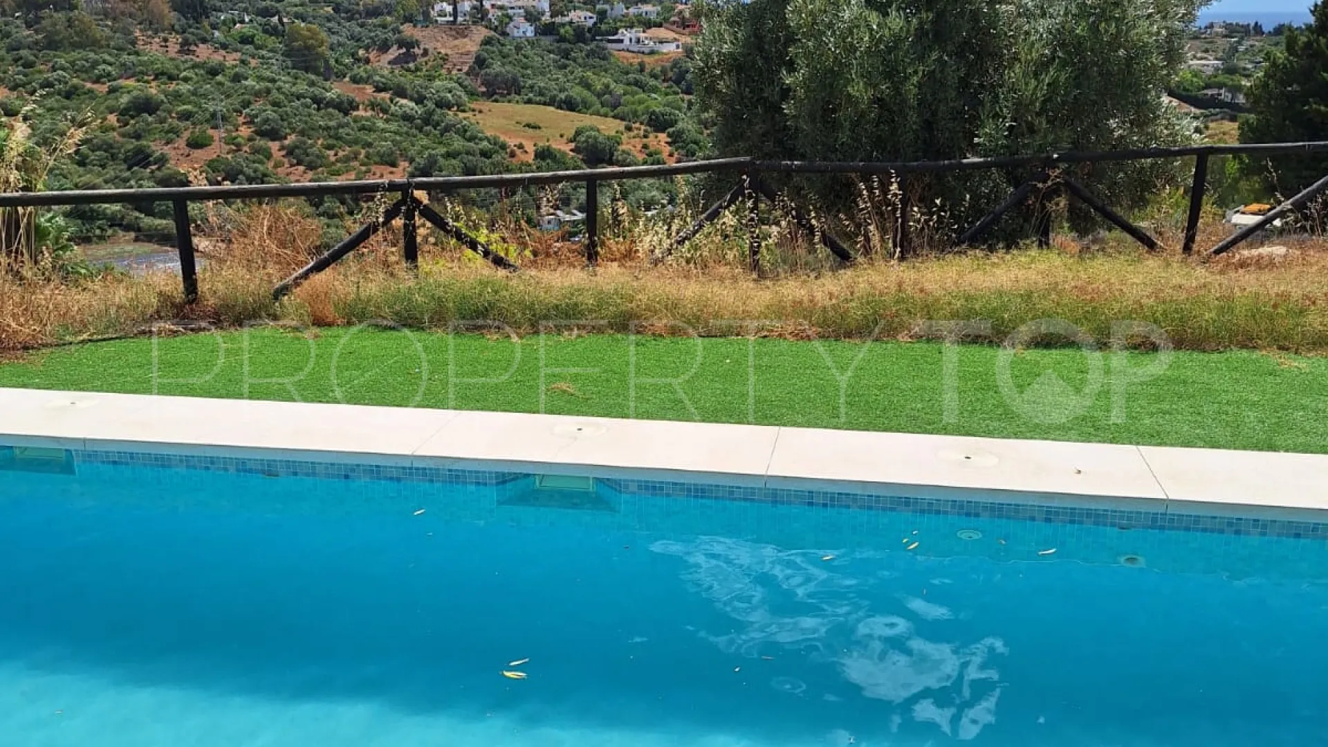 For sale finca in Estepona
