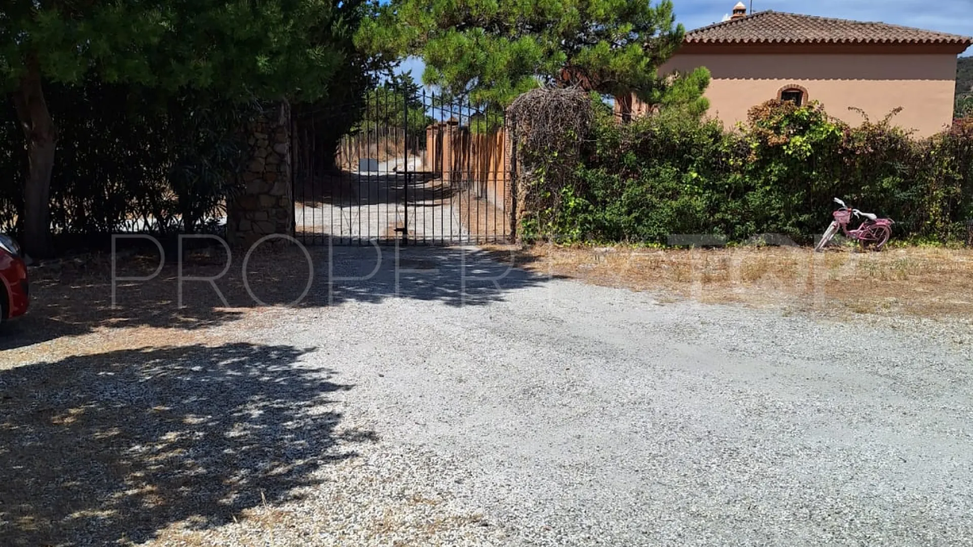 For sale finca in Estepona