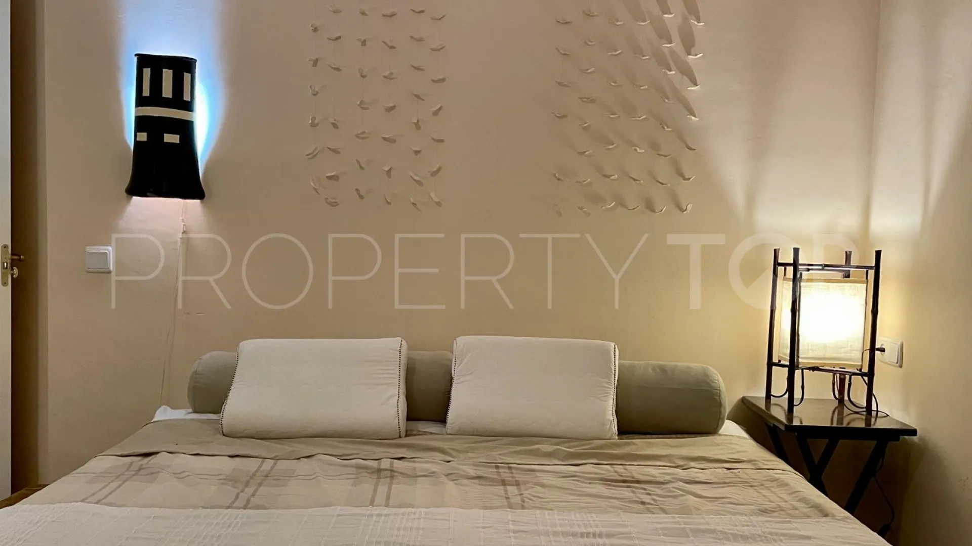 For sale apartment in Estepona