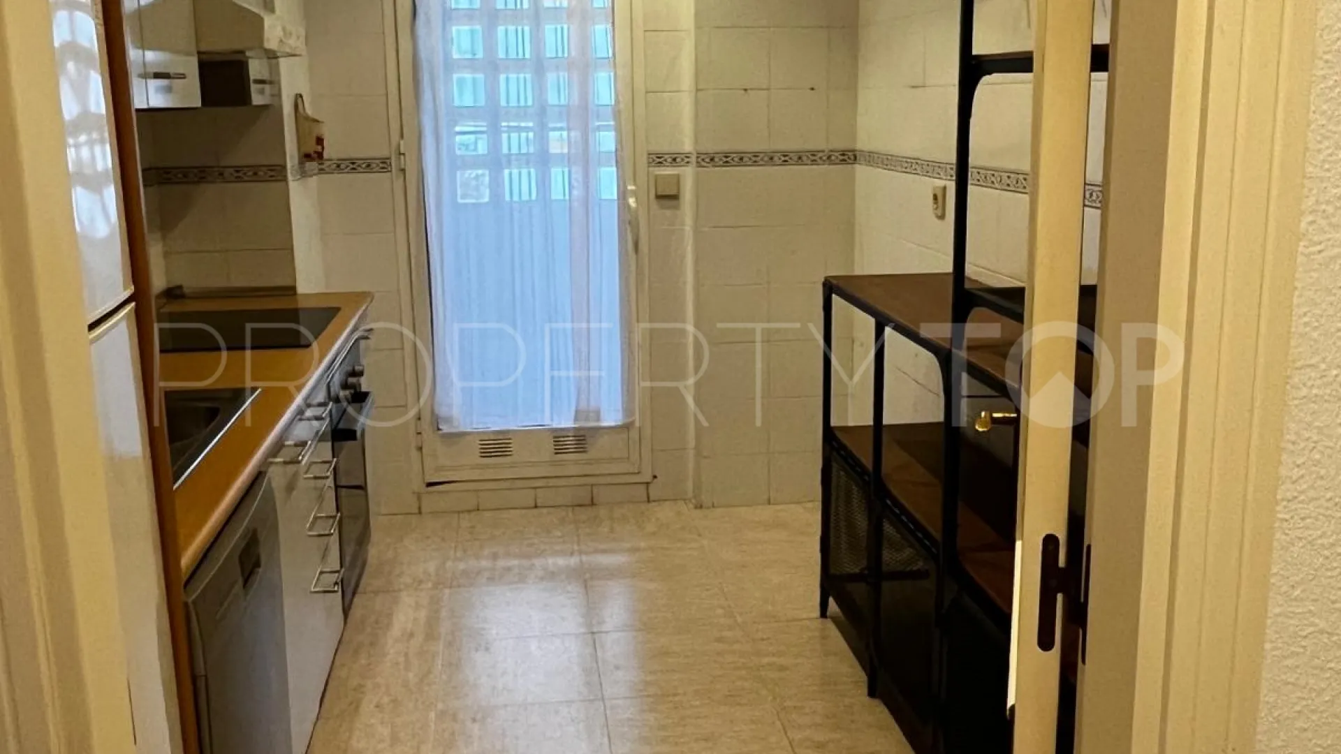 Apartment for sale in Marbella with 3 bedrooms