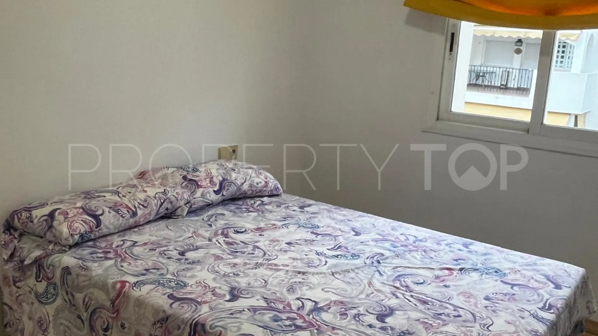 Apartment for sale in Marbella with 3 bedrooms
