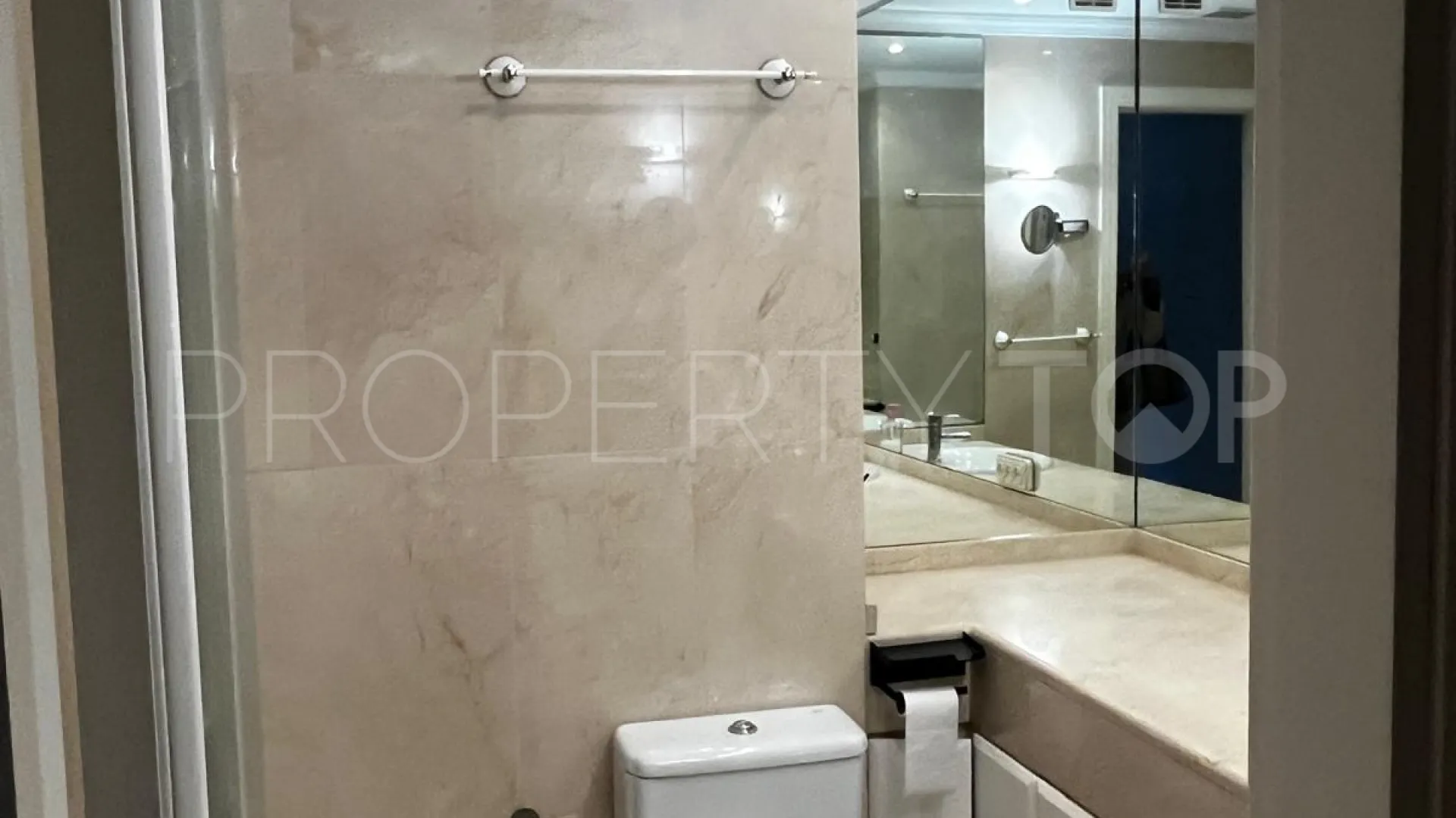 Apartment for sale in Marbella with 3 bedrooms