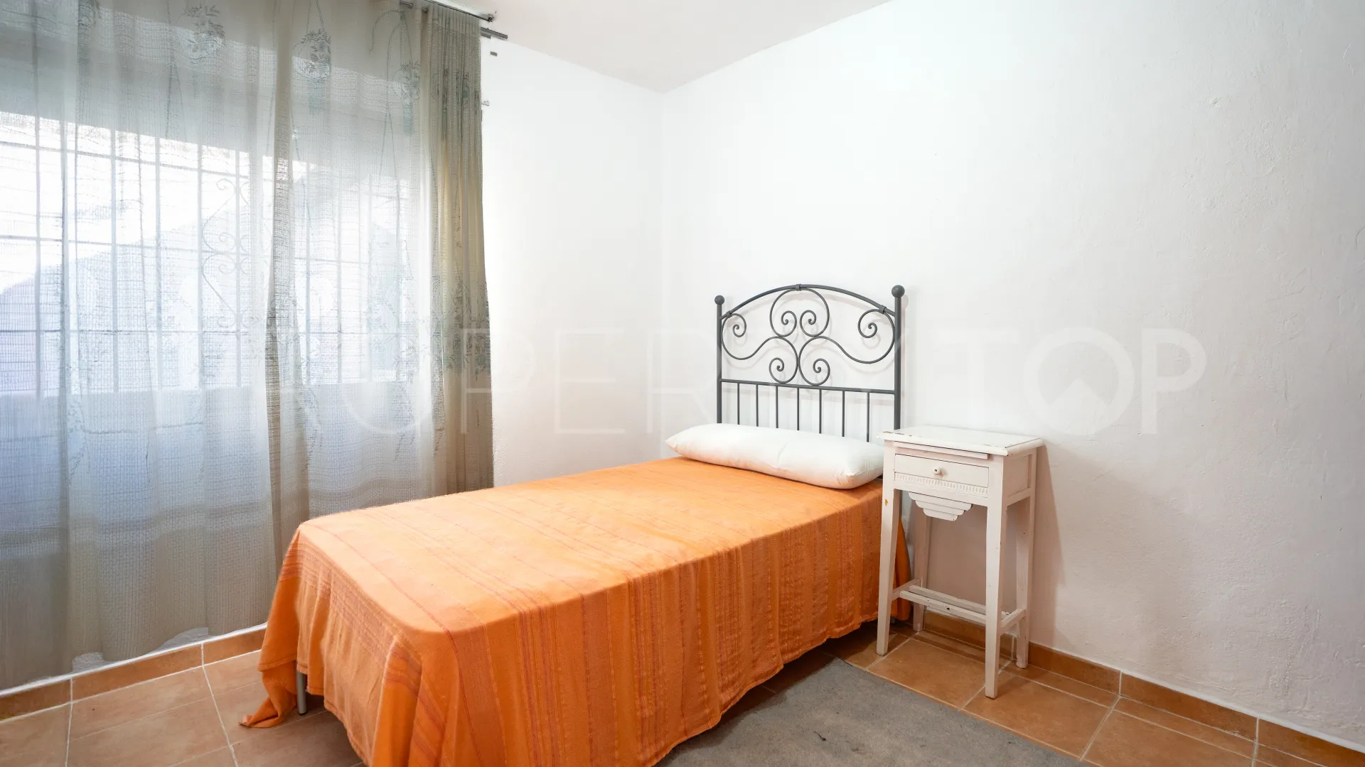 Finca with 2 bedrooms for sale in Marbella