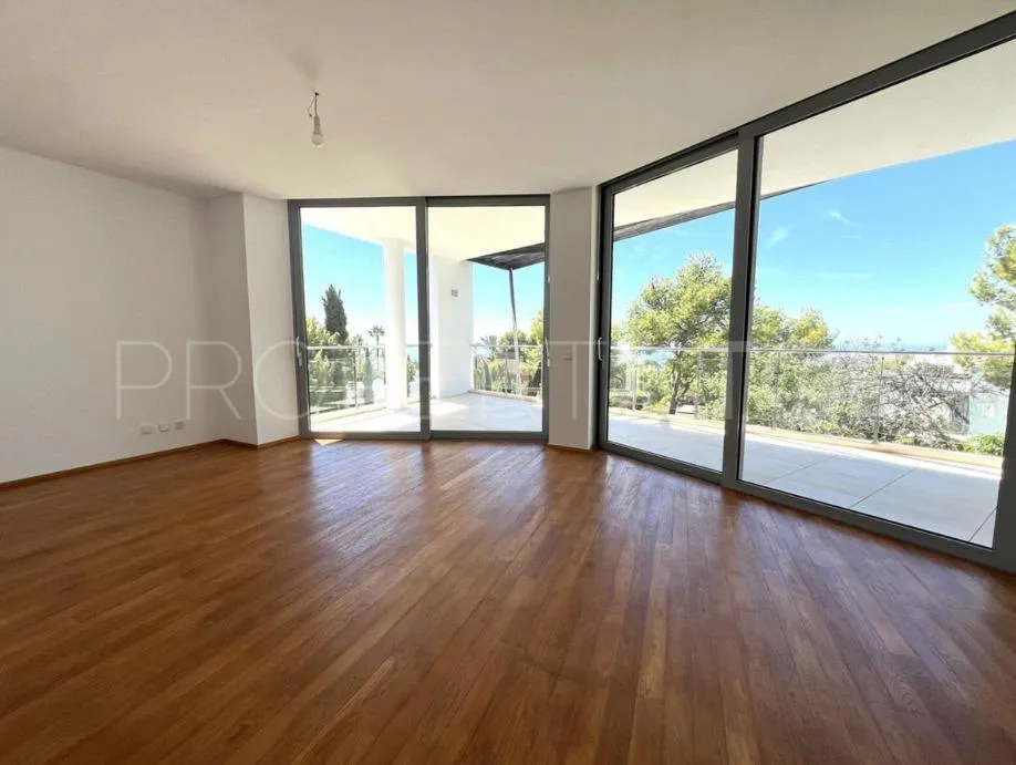 Villa de 5 dormitorios a la venta en Marbella