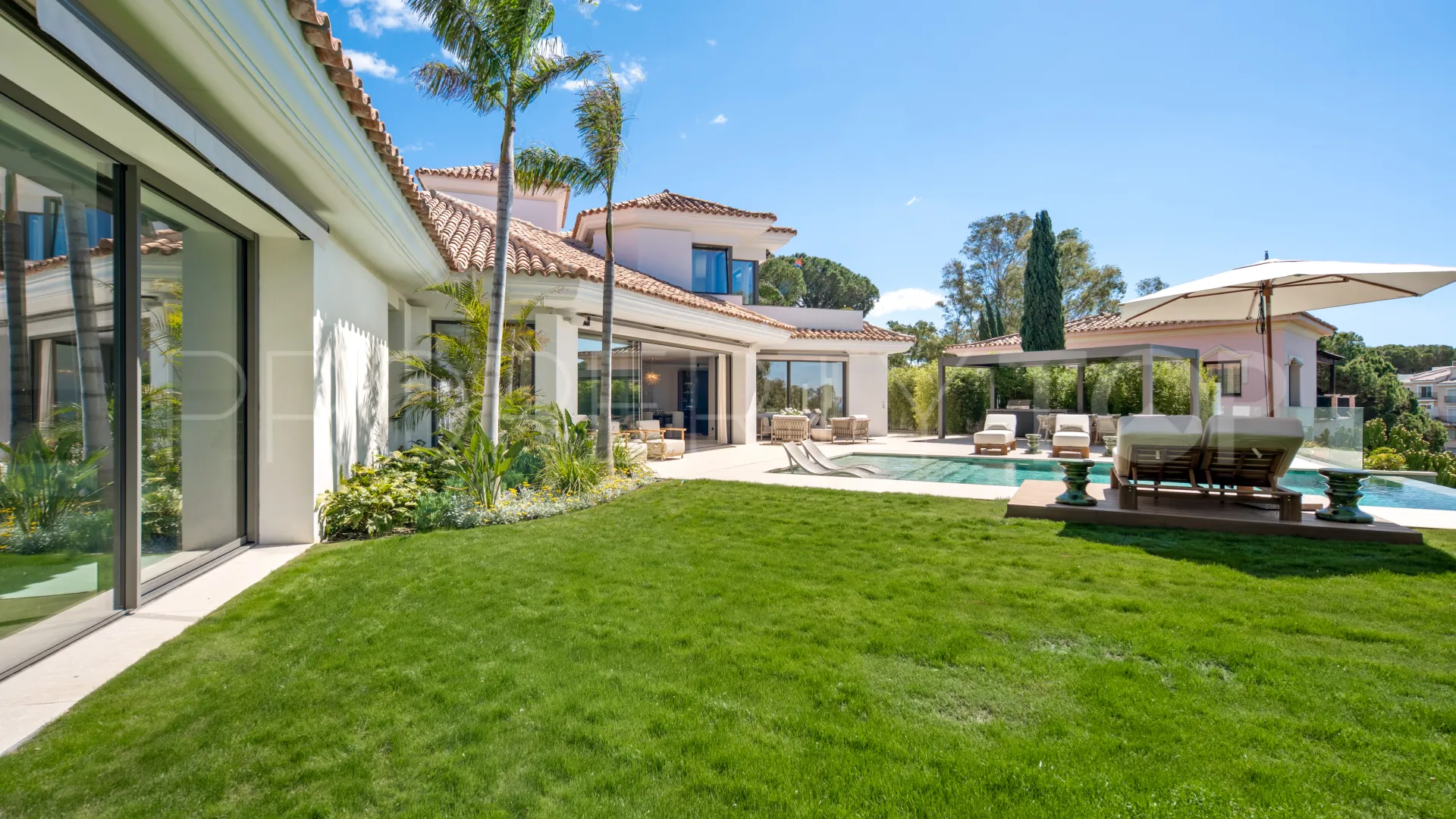 Benahavis 6 bedrooms villa for sale
