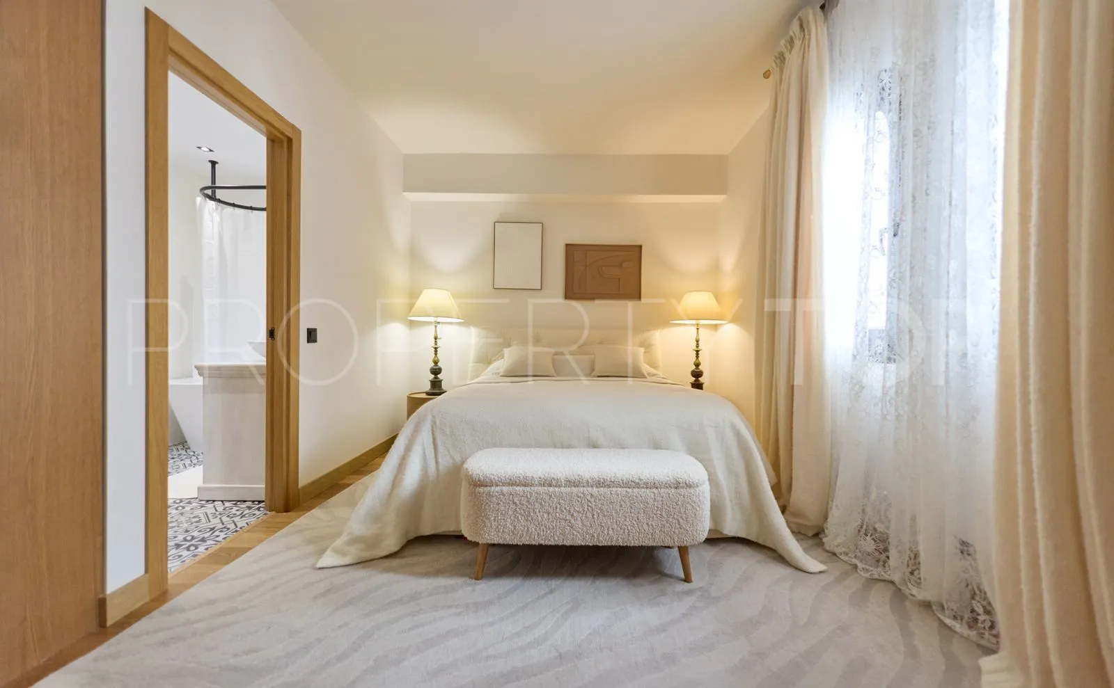 2 bedrooms apartment in Marbella - Puerto Banus for sale