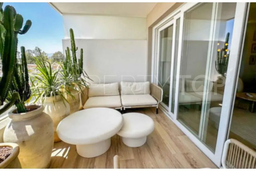 Apartamento en venta en Nueva Andalucia de 3 dormitorios