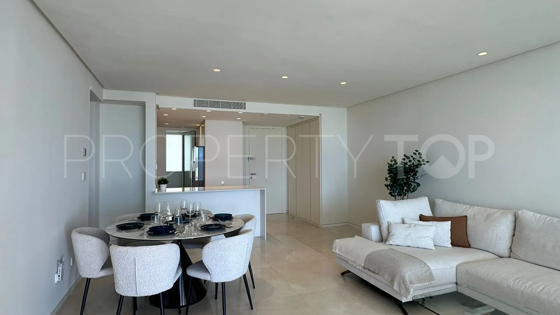 Apartment for sale in Marbella with 2 bedrooms