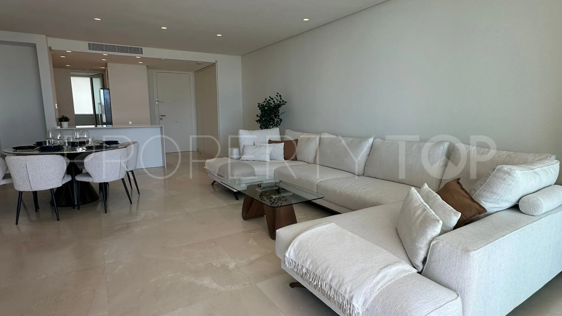 Apartment for sale in Marbella with 2 bedrooms