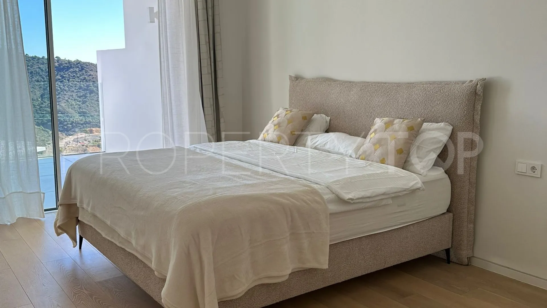 Apartment for sale in Marbella with 2 bedrooms