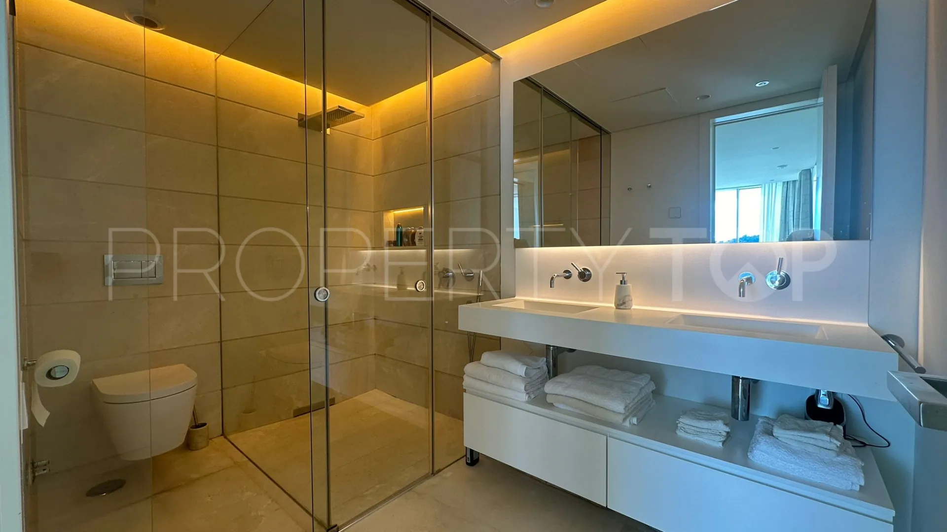 Apartment for sale in Marbella with 2 bedrooms