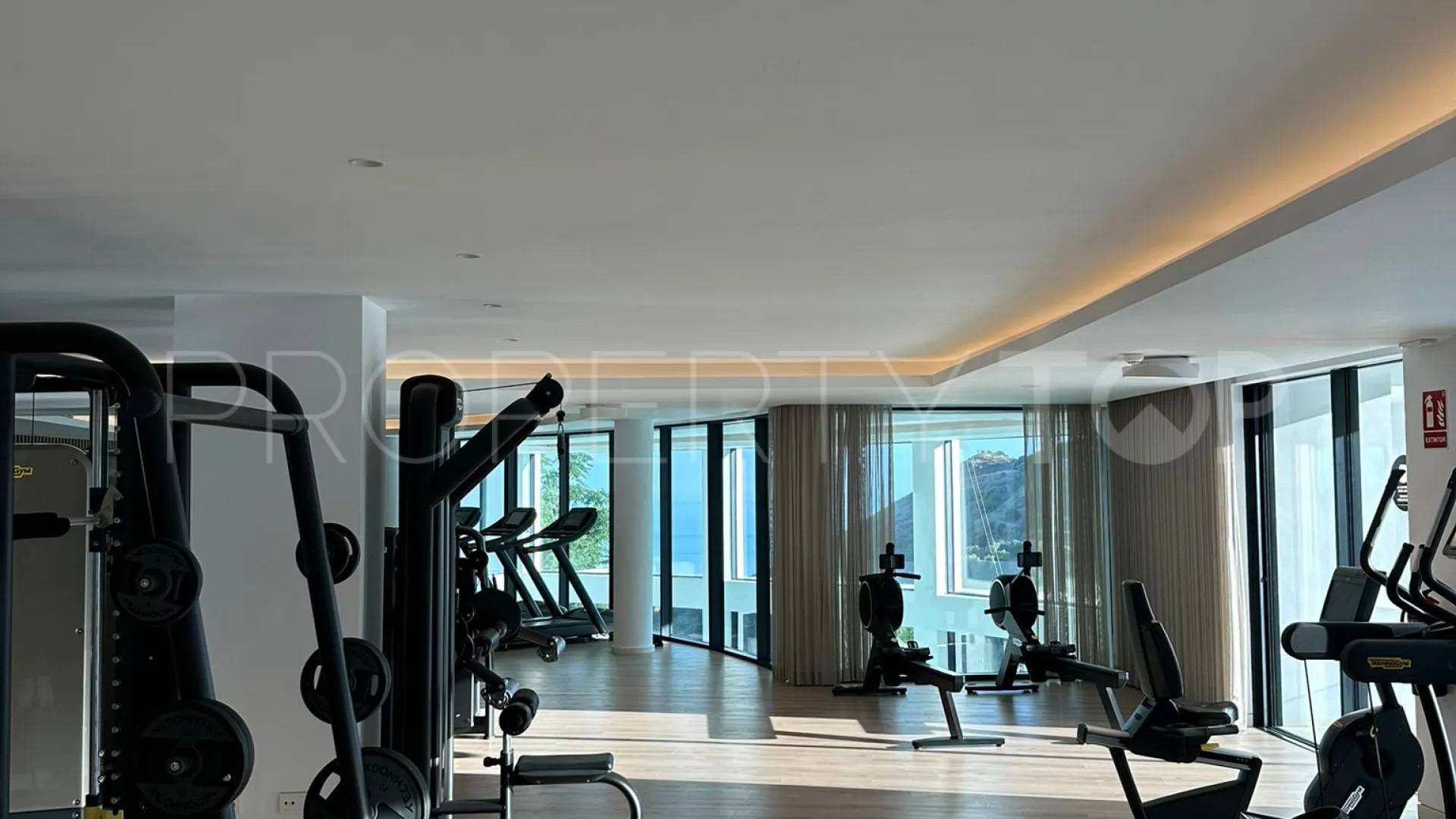 Apartment for sale in Marbella with 2 bedrooms
