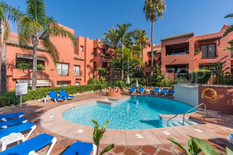 For sale 3 bedrooms apartment in Marbella