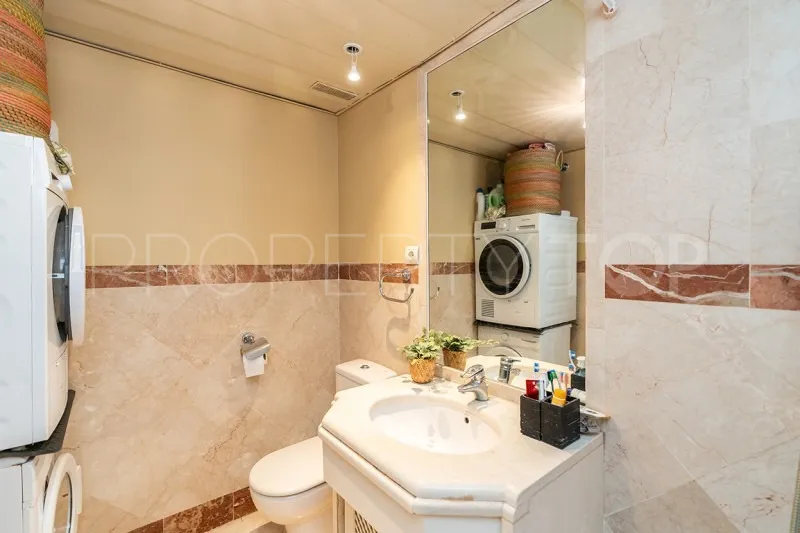 For sale 3 bedrooms apartment in Marbella