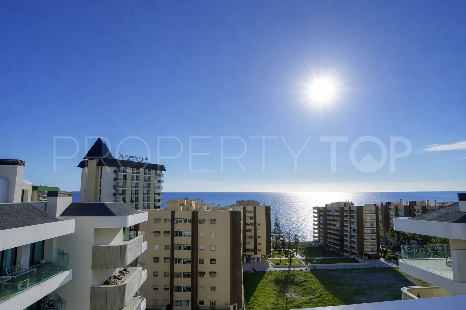Penthouse with 3 bedrooms for sale in Fuengirola